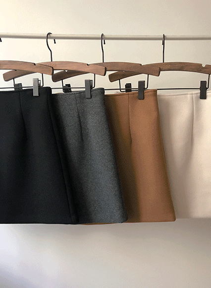 브리에 skirt (wool 30%)