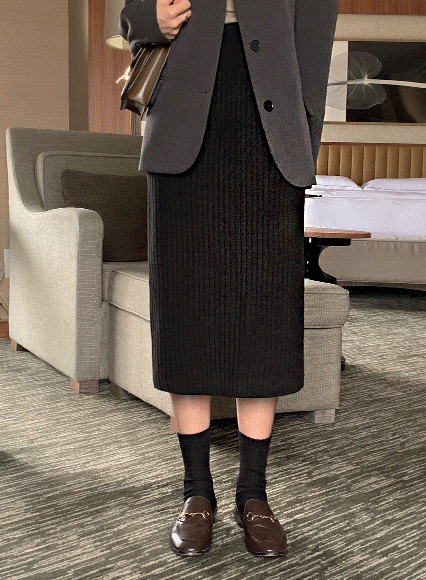 루엔느 knit skirt